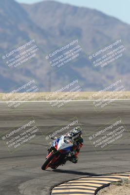 media/Oct-30-2025-Racers Edge (Thu) [[dabbdaf680]]/3-B Group/Session 2 (Bowl Exit)/